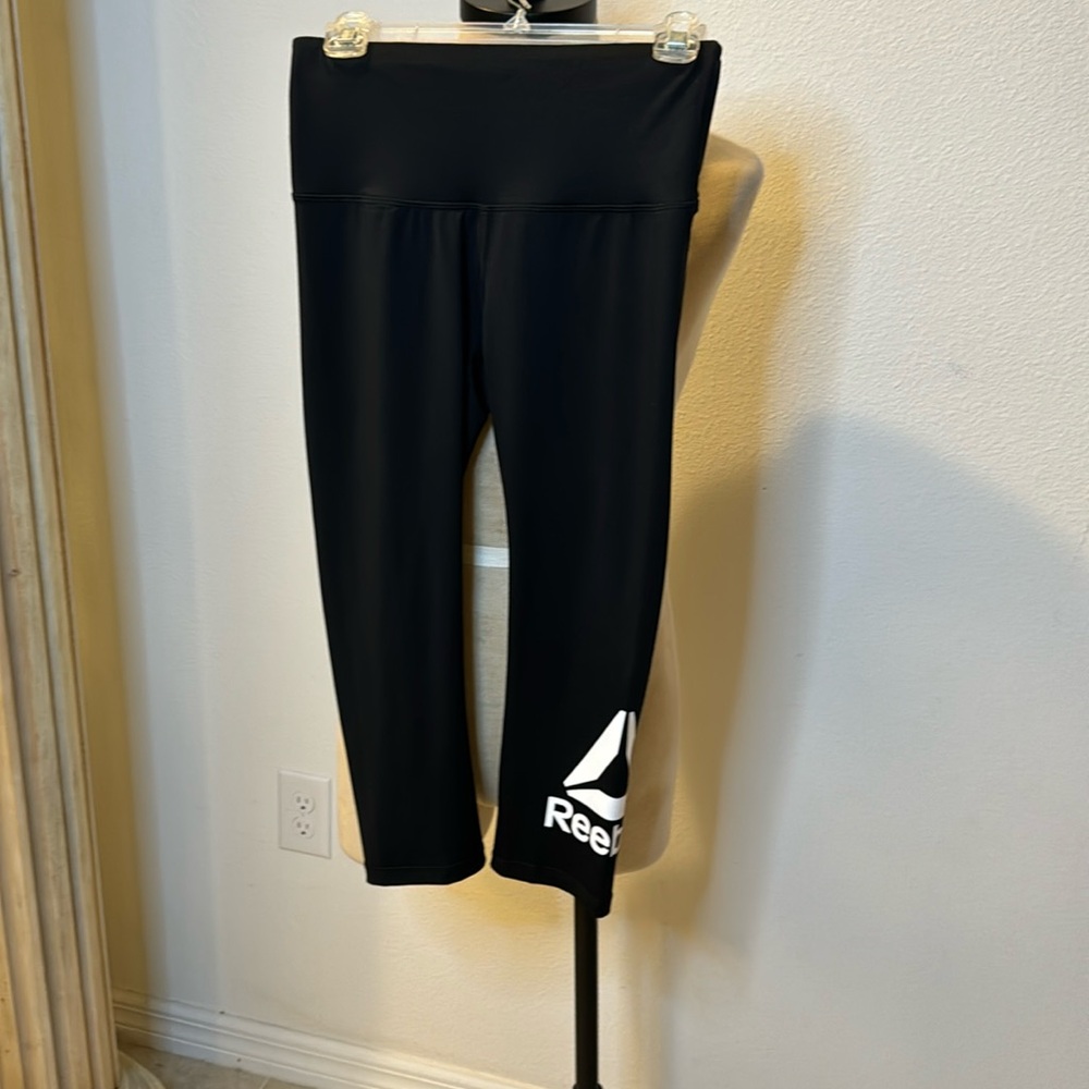 Reebok workout pants black with white logo small inseam 20.5” HTH 12”-14”